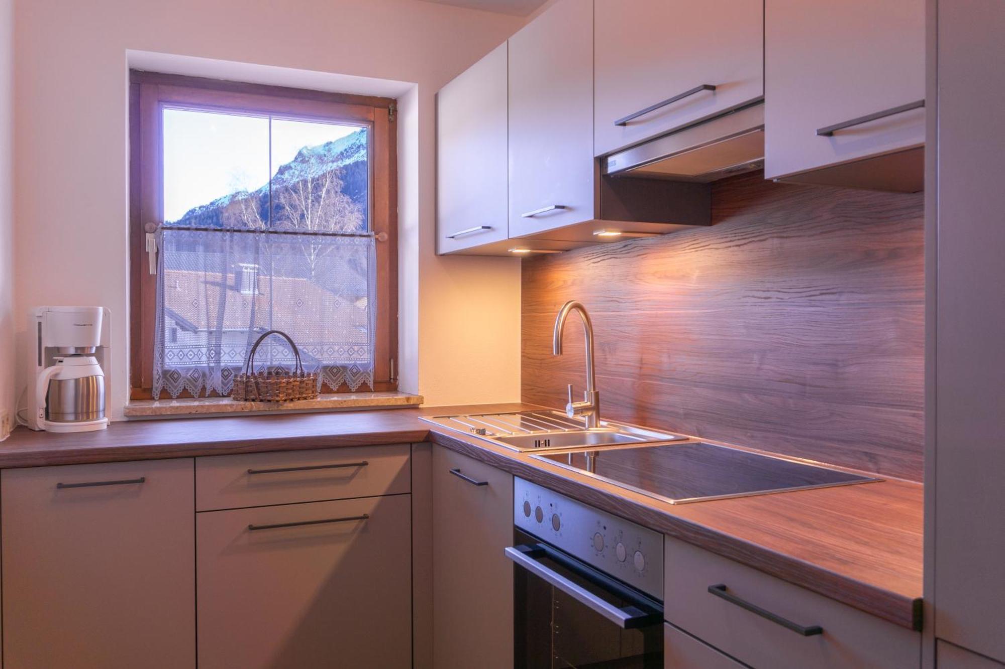 Apartmán Gaestehaus Woetzer Und Landhaus Stocka Grän Exteriér fotografie
